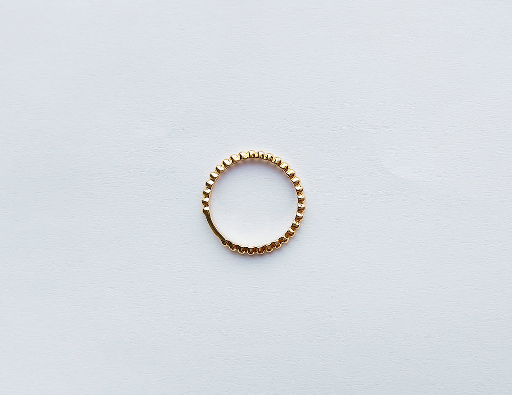 Charger l&#39;image dans la visionneuse de la galerie, Product picture of Veritume ring in gold named Charlie nr 2.   