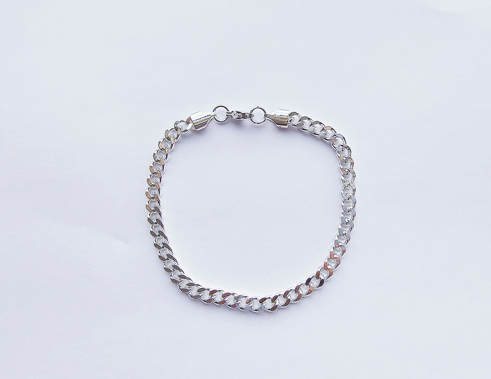 Load image into Gallery viewer, Product picture of Veritume chain bracelet in silver named Christer. 