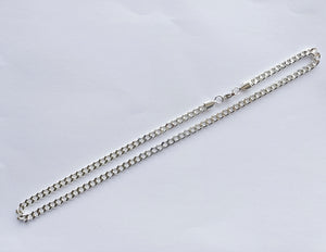 Product picture of Veritume chain earring in silver named Christer 1.
