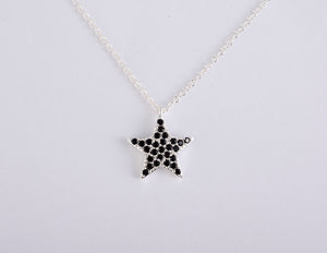 Product picture of Veritume necklace with star named Maria. 